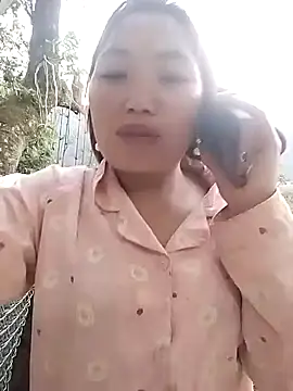 lia-coy online show from 6, 4, 2026