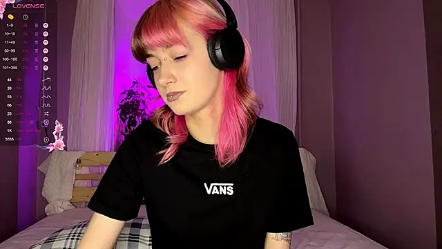 Dina Cams online show from 28, 2, 2026