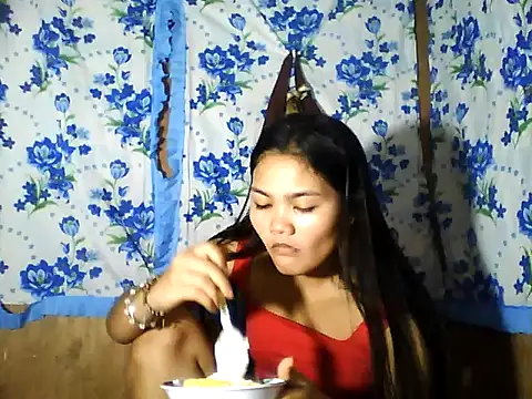 PinaySkinnyJust18 online show from 29, 4, 2026