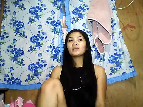 PinaySkinnyJust18 online show from 2, 6, 2026