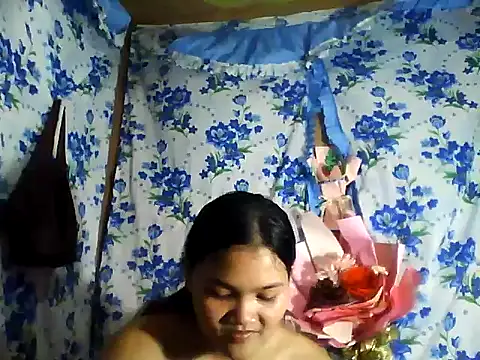 PinaySkinnyJust18 online show from 26, 5, 2026