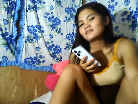 Snapshot of PinaySkinnyJust18 chatting on 3, 7, 2026 PinaySkinnyJust18 online show from 3, 7, 2026