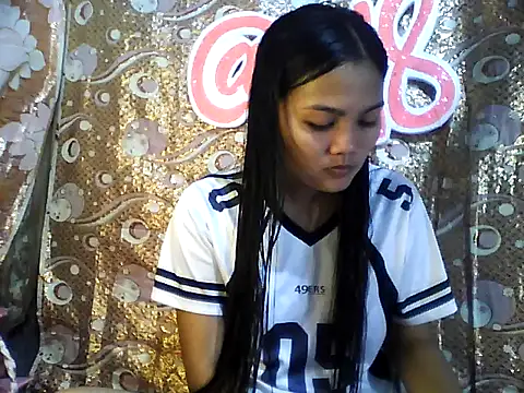 PinaySkinnyJust18 online show from 18, 2, 2026