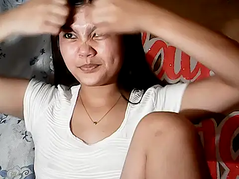 PinaySkinnyJust18 online show from 17, 1, 2026