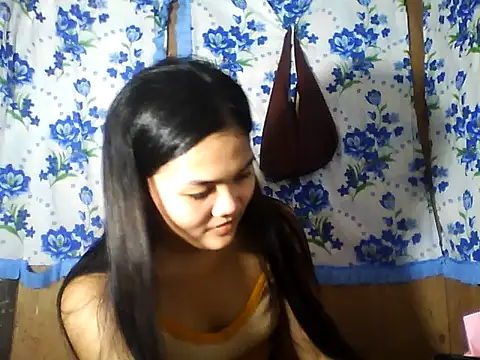 PinaySkinnyJust18 online show from 9, 5, 2026