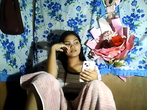 PinaySkinnyJust18 online show from 22, 5, 2026