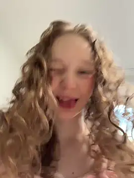 outside rosy online show from 10, 4, 2026