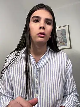 Lily WellGifted online show from 5, 2, 2026