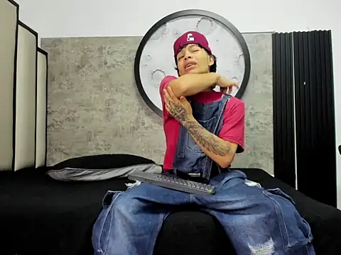 Dogan Renzo0 online show from 13, 2, 2026