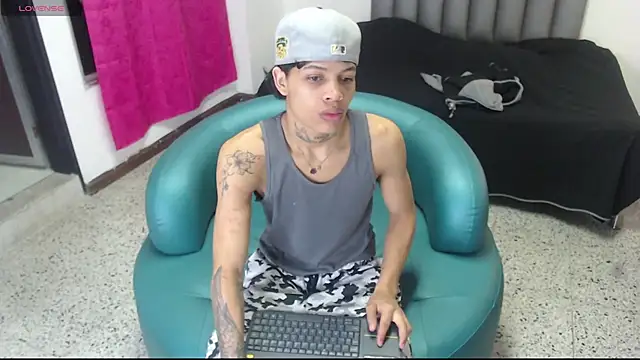 Snapshot of Dogan_Renzo0 chatting on 10, 3, 2026 Dogan Renzo0 online show from 10, 3, 2026
