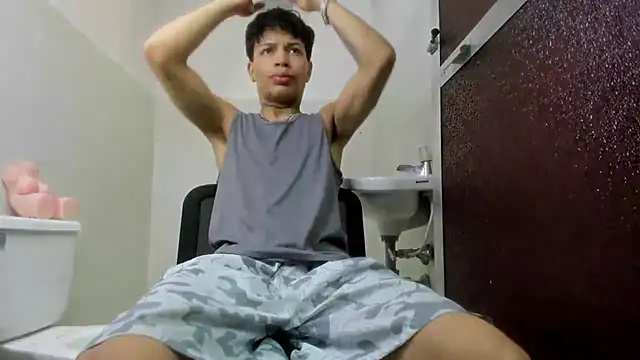 Snapshot of Dogan_Renzo0 chatting on 23, 3, 2026 Dogan Renzo0 online show from 23, 3, 2026