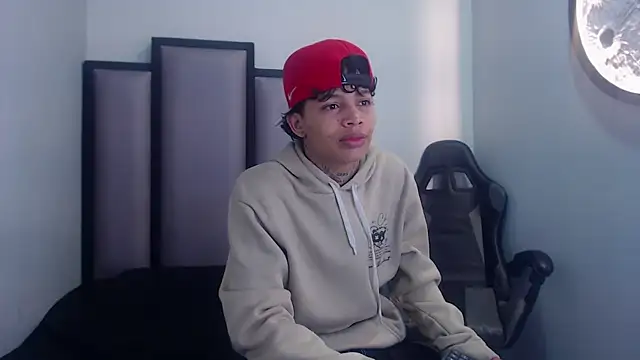 Dogan Renzo0 online show from 28, 2, 2026