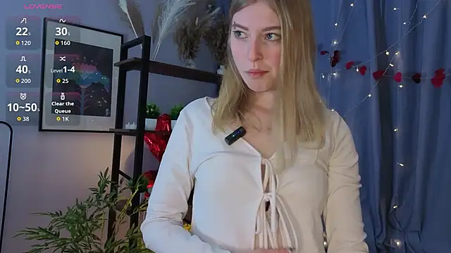 LanaRoxxy online show from 11, 3, 2026