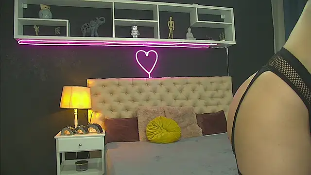 Snapshot of TaniaKaverina chatting on 28, 5, 2026 TaniaKaverina online show from 28, 5, 2026