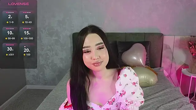 NaomiKim  online show from 14, 2, 2026