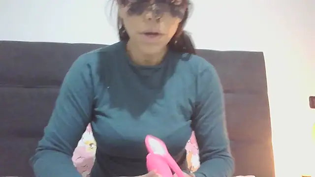 Dolcezzastella online show from 12, 2, 2026