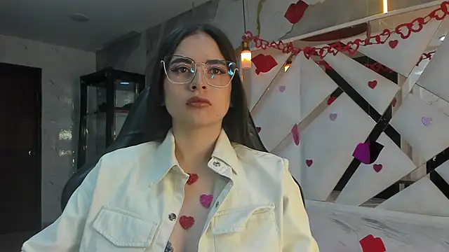 Qetsyah tf online show from 14, 2, 2026