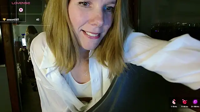 Snapshot of Daisy_Lovely chatting on 1, 5, 2026 Daisy Lovely online show from 1, 5, 2026