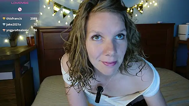 Snapshot of Daisy_Lovely chatting on 4, 8, 2026 Daisy Lovely online show from 4, 8, 2026