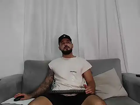 Snapshot of Handsomen69 chatting on 5, 3, 2026 Handsomen69 online show from 5, 3, 2026