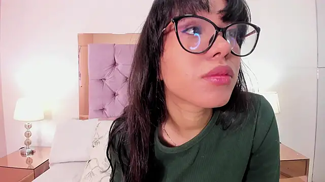 Rose Allure online show from 13, 4, 2026