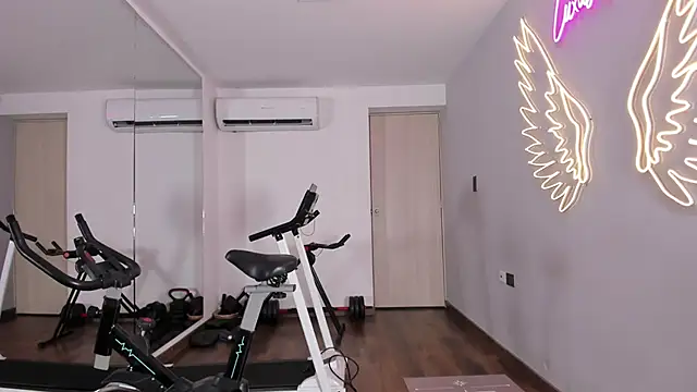 Rose Allure online show from 22, 2, 2026