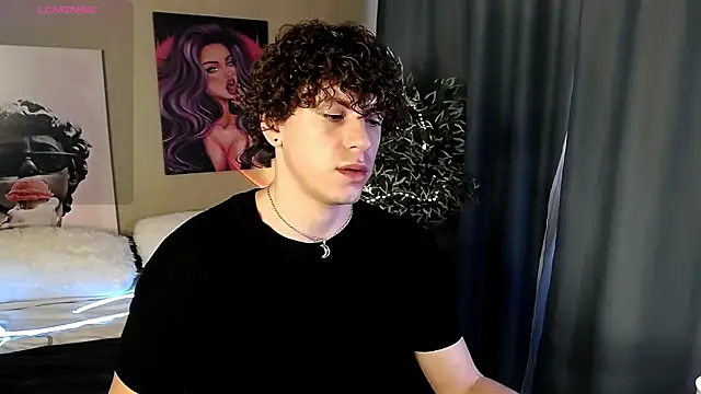 Snapshot of TylerGibson chatting on 5, 6, 2026 TylerGibson online show from 5, 6, 2026