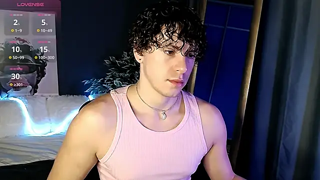 Snapshot of TylerGibson chatting on 16, 6, 2026 TylerGibson online show from 16, 6, 2026