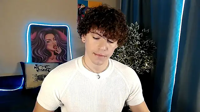 Snapshot of TylerGibson chatting on 14, 5, 2026 TylerGibson online show from 14, 5, 2026
