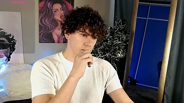 Snapshot of TylerGibson chatting on 23, 5, 2026 TylerGibson online show from 23, 5, 2026