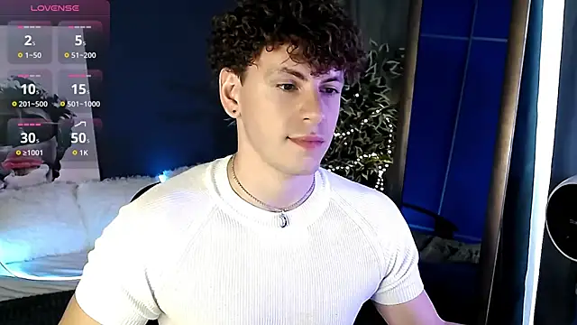 Snapshot of TylerGibson chatting on 18, 6, 2026 TylerGibson online show from 18, 6, 2026
