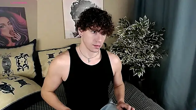 Snapshot of TylerGibson chatting on 17, 5, 2026 TylerGibson online show from 17, 5, 2026