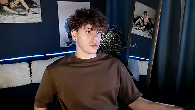 Snapshot of TylerGibson chatting on 23, 7, 2026 TylerGibson online show from 23, 7, 2026