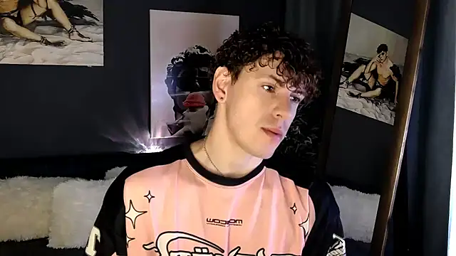 Snapshot of TylerGibson chatting on 15, 7, 2026 TylerGibson online show from 15, 7, 2026