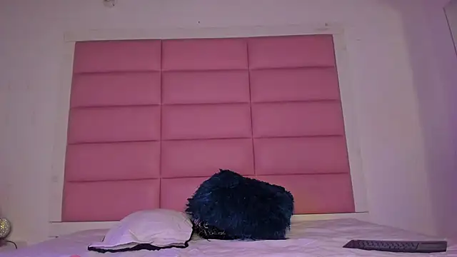 Catalinna 03 online show from 13, 2, 2026