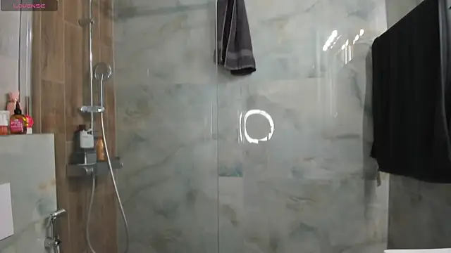 KikkoLee online show from 19, 4, 2026