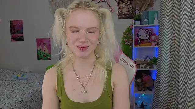 Mia WaterFall online show from 9, 5, 2026