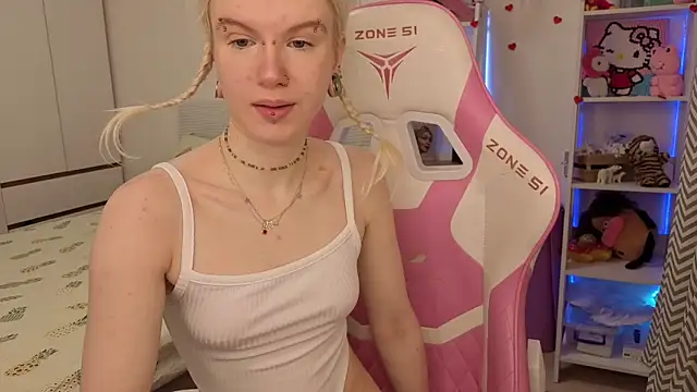 Mia WaterFall online show from 25, 2, 2026