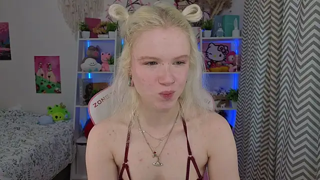 Mia WaterFall online show from 8, 5, 2026