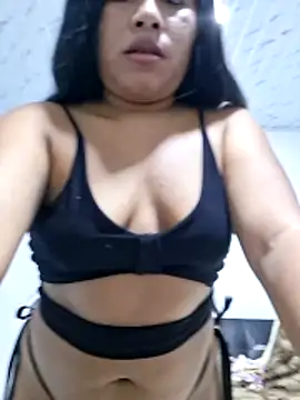 Snapshot of Sweet-Dirty-Storm chatting on 21, 6, 2026 Sweet-Dirty-Storm online show from 21, 6, 2026