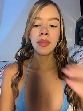 BellaMoon  online show from 4, 3, 2026