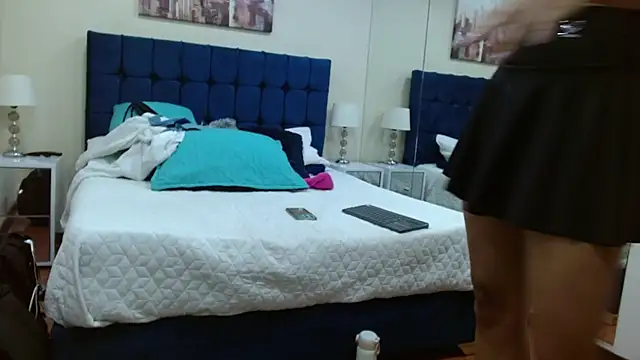 MaddieQuinn online show from 10, 2, 2026