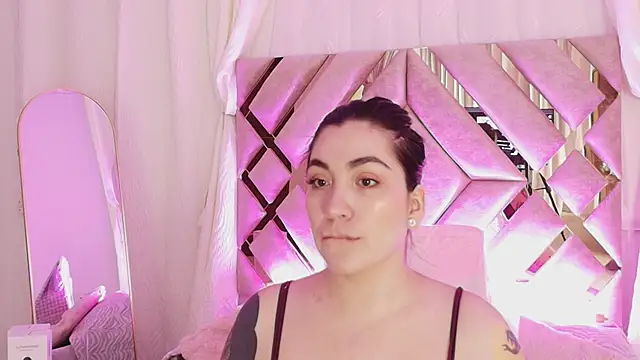 KathiaJenner online show from 19, 4, 2026