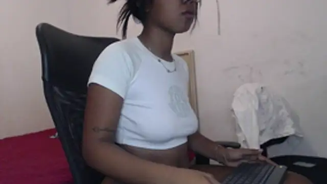 girl sexy27 online show from 28, 2, 2026