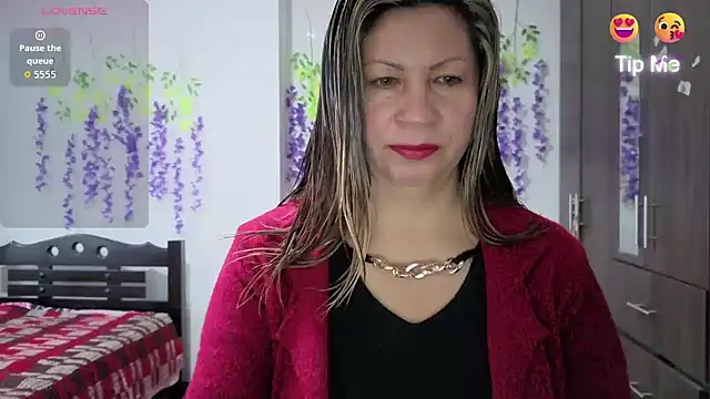 Snapshot of xxxMilexxx chatting on 8, 5, 2026 xxxMilexxx online show from 8, 5, 2026