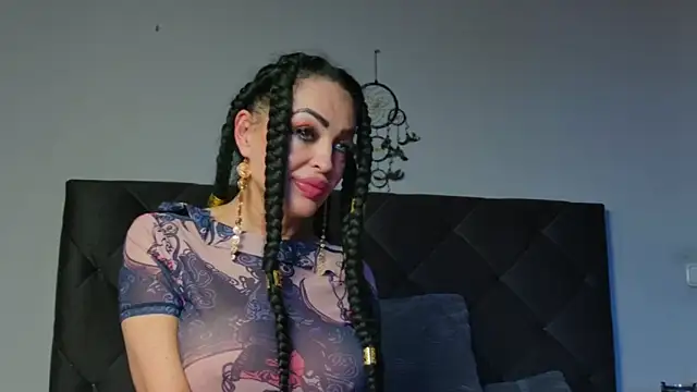 LadyRavenna online show from 13, 4, 2026