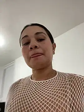 saray mendozaa online show from 30, 4, 2026