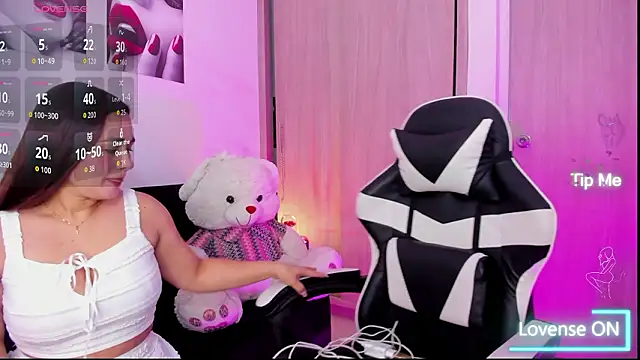 saray mendozaa online show from 5, 3, 2026