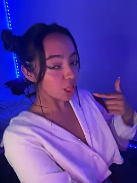 laraa rous online show from 7, 3, 2026