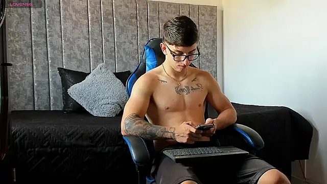 Calvin Hunter online show from 1, 3, 2026